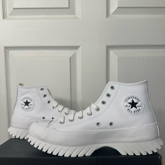 Converse Other - Men’s Converse Chuck Taylor All Star Lugged 2.0 Leather Size 8.5